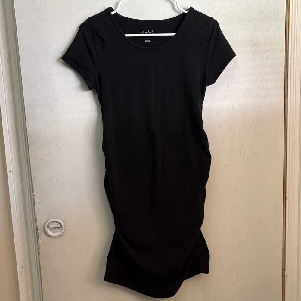 Isabel maternity by Ingrid & Isabel Black Short-Sleeve Midi Dress